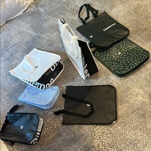 Lululemon Athletica Black and Green Versatile Bag (7)